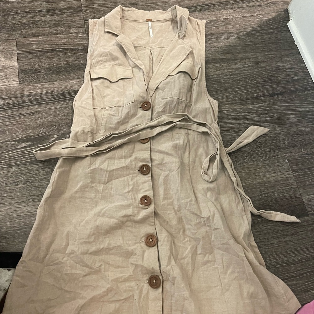 Adorable Free people button down dress